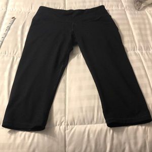 🖤Victoria Secret Sport cropped workout pants!